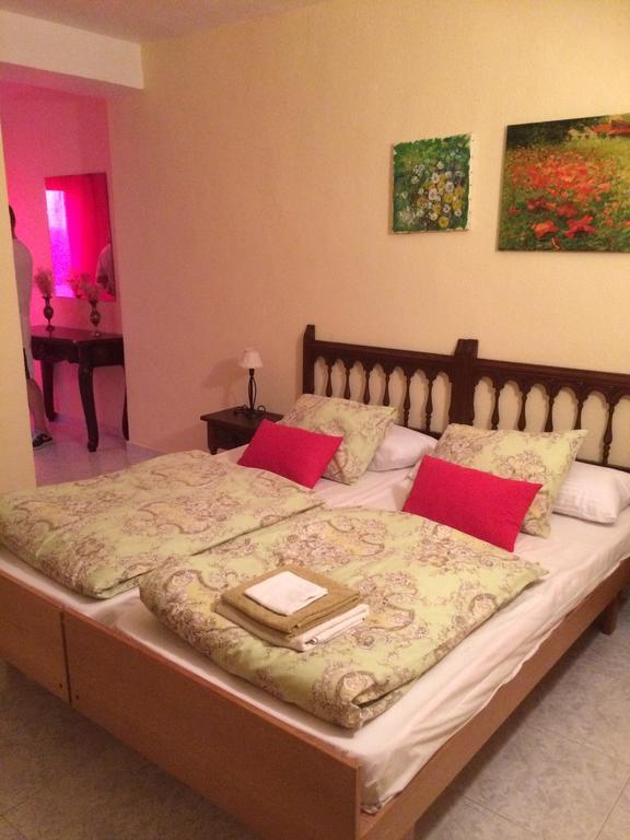 El Artista Hostel Villajoyosa Ngoại thất bức ảnh